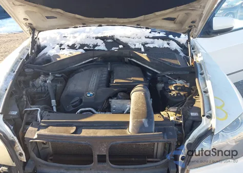 2012 BMW X5 xDrive35I/xDrive35I Premium/xDrive35I Sport Activity z USA, uszkodzony, nr VIN 5UXZV4C5XCL748585